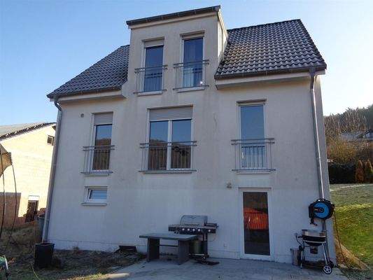 Hausansicht vom Garten