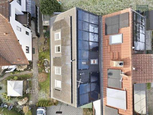 Dachansicht Blick auf PV-Module