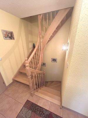 DG: Treppe zum ausgebauten Spitzboden