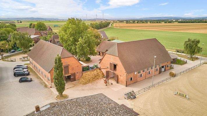 05 Stallgebäude.jpg