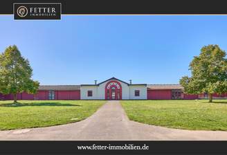 01 Eingangsbereich.png