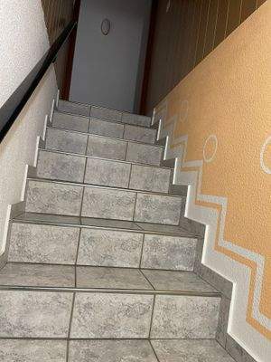 Treppe zum Untergeschoss