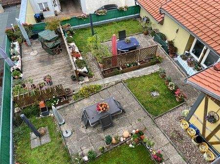 Blick auf Terrasse Internet.jpg