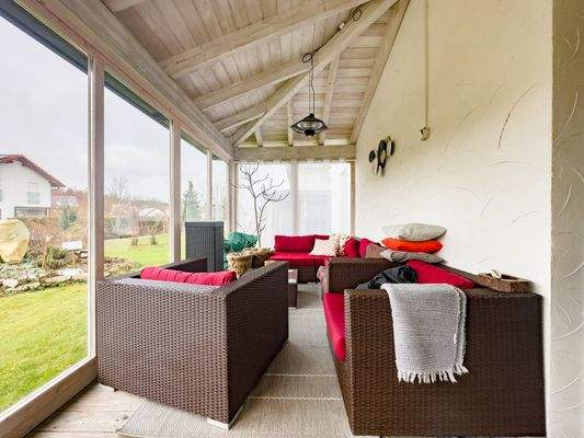 Überdachte Terrasse