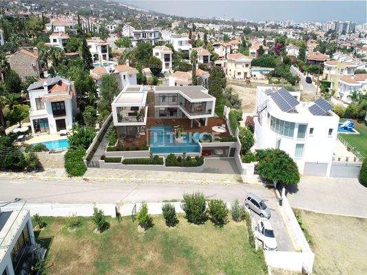 Property with Sea View and Private Pool in Northern Cyprus Girne
