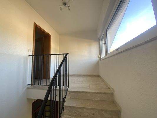 Treppenhaus zum Obergeschoss