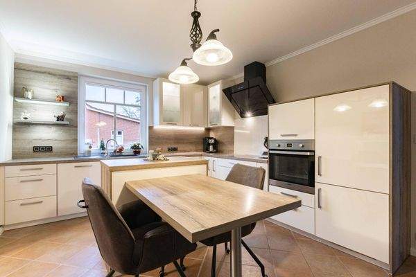 Hochwertige Einbauküche