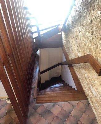 Diele mit Kellertreppe