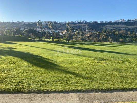 Detached Villas with Views of the Golf Course in Ciudad Quesada