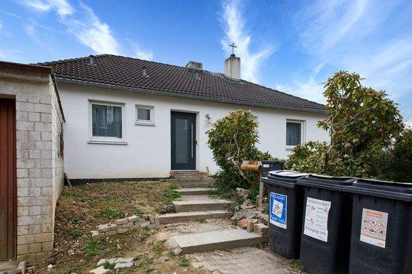 Außenansicht/Eingangsbereich EG