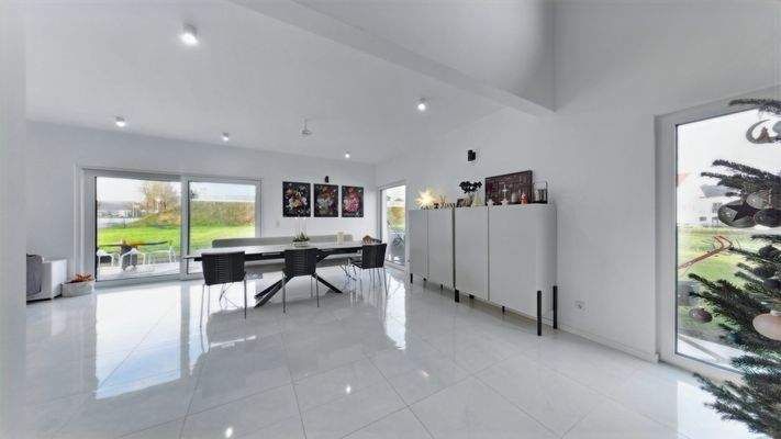 Wohn- u. Essbereich, Bild 3