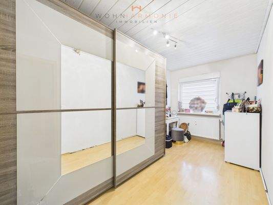 Schlafzimmer Nr.3 (1.OG)