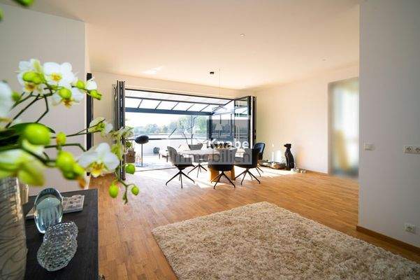 Ihr Blick auf den Sommergarten