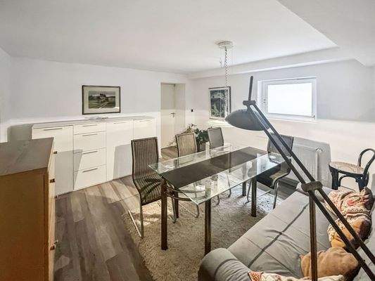 ausgebaute Zimmer im Untergeschoss