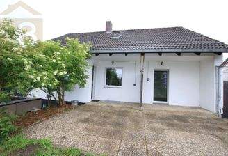 Hausansicht/Terrasse