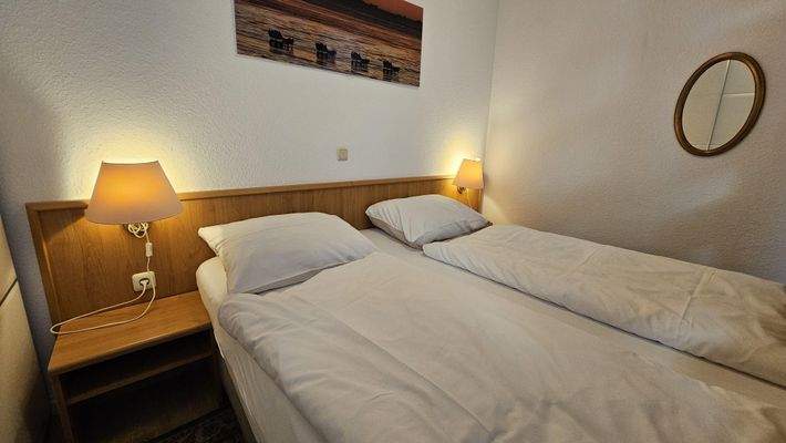 Doppelbett im Schlafbereich