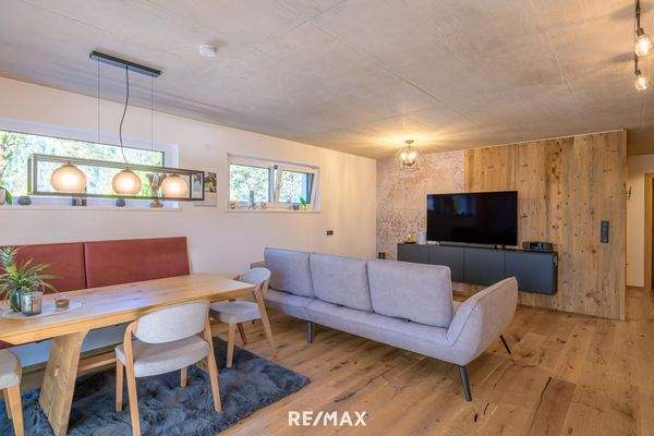 Wohnraum mit Essplatz