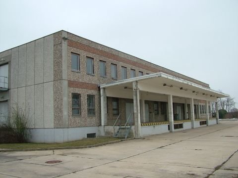 Schönefeld Halle, Schönefeld Hallenfläche