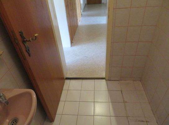 23-WC+Blick Flur.JPG