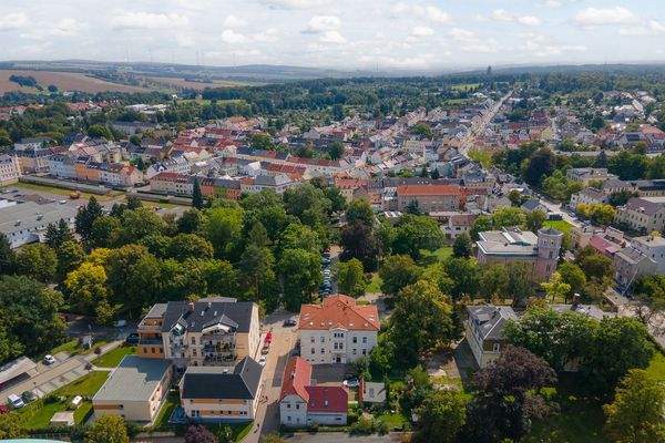 Luftbild Rückansicht mit Hinterhaus