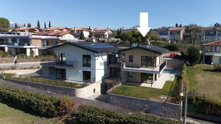 Exklusive Villa in ruhiger Lage – nur 500 m vom Zentrum von Lazise - Gardasee