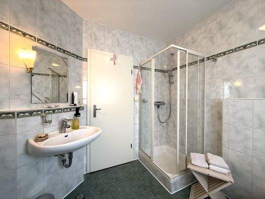 Gästebadezimmer im EG