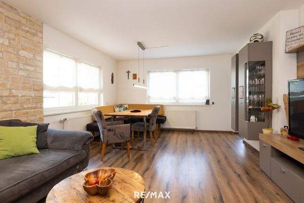 Ess & Wohnbereich unten