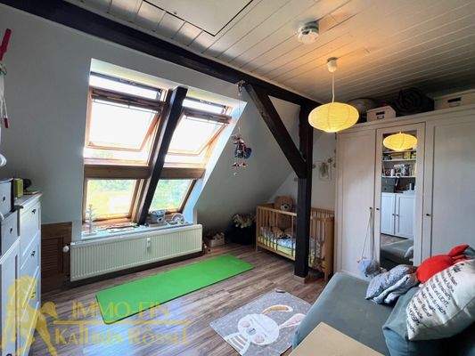 DG: Kinderzi. mit Spitzbodenzugang