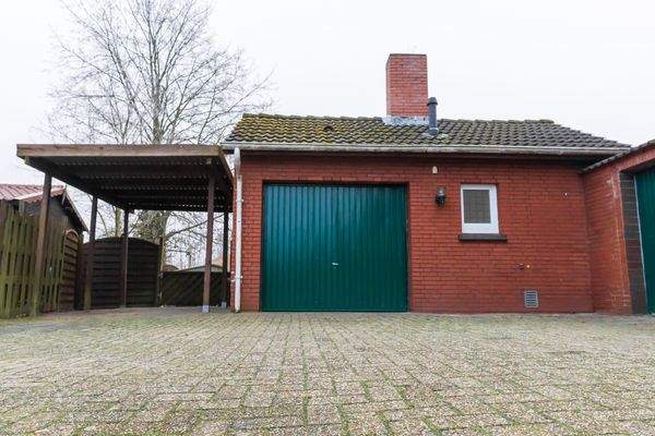Garage und Carport