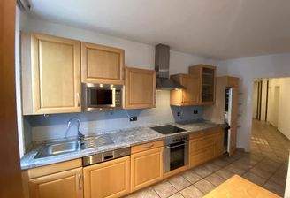 Küchenzeile  mit Tür