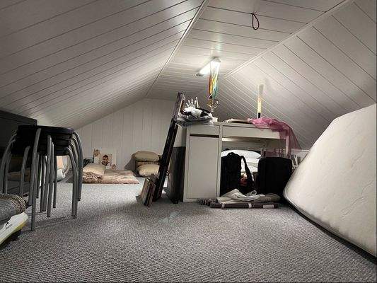 Komplett isolierter Spitzboden