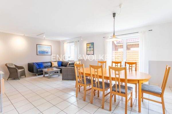 Geräumiger Wohn- und Essbereich