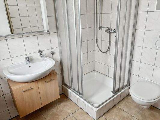 Duschbad und Gäste-WC_1