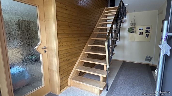 Eingang:Diele-Haus rechts
