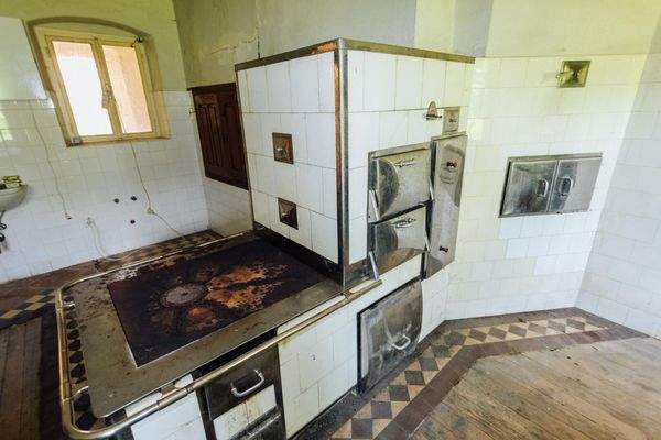 historisches Tischherdensemble