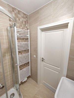 Badezimmer m. Handtuchtrockner