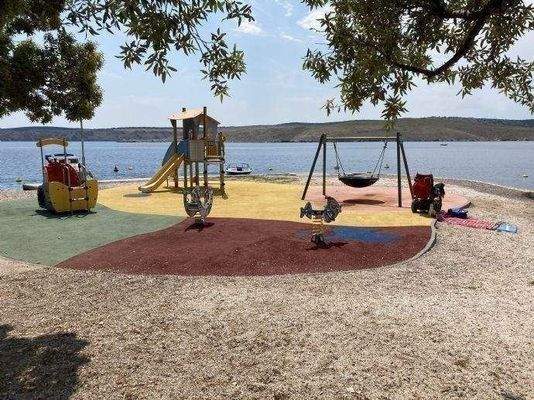 Kinderspielplatz am Strand