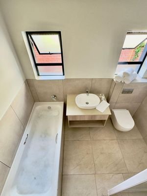 Badezimmer mit Badewanne