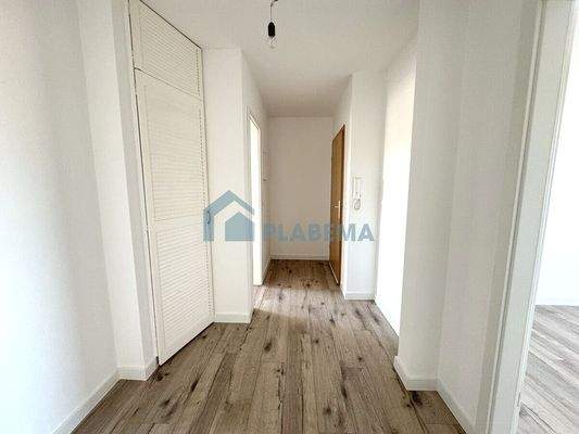 135.09-Flur Ansicht 2