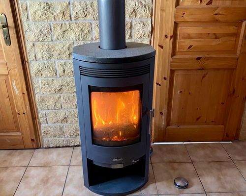 3C53C48E-3906-438A-A4B9-45A1EE5D7F14_1_201_a 2