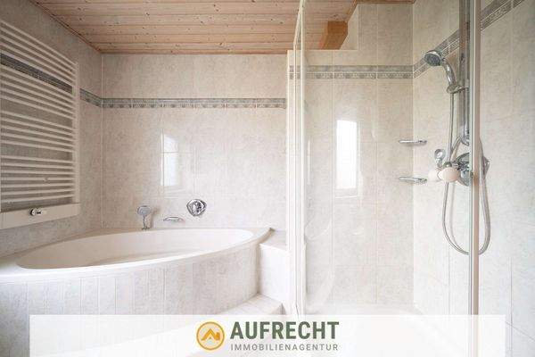 Tageslichtbadezimmer Obergeschoss 