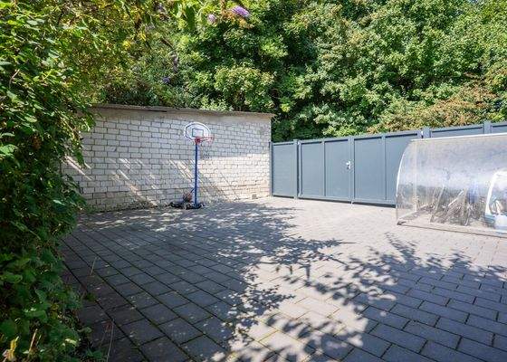 Parken / Abstellbereich Garten