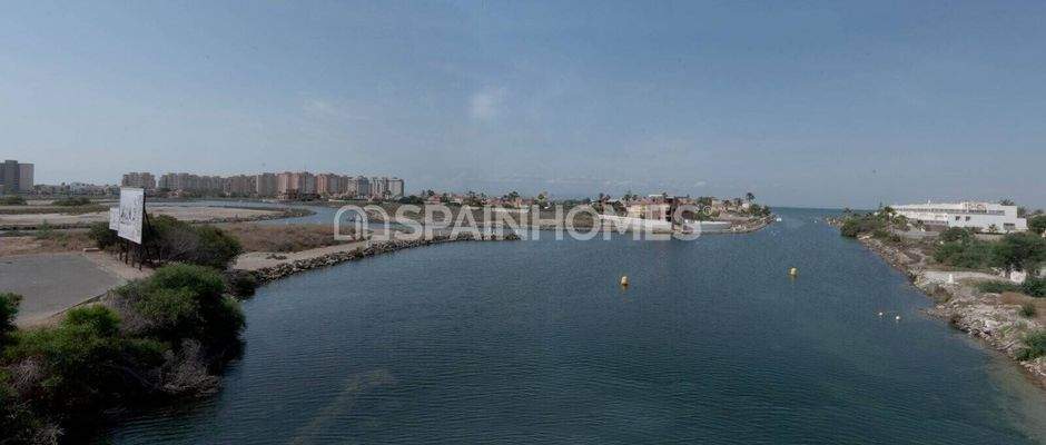 Spacious House with Private Pool in La Manga Cartagena