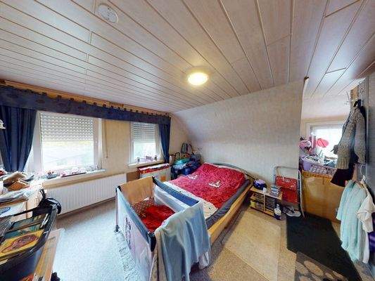 OG Schlafzimmer Bild 1