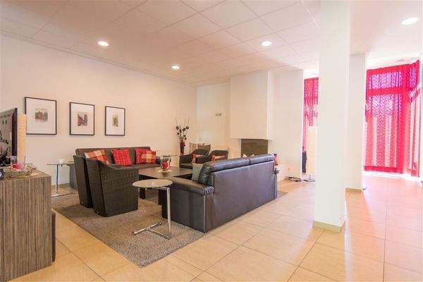 gemütlicher Sitzbereich mit Kamin