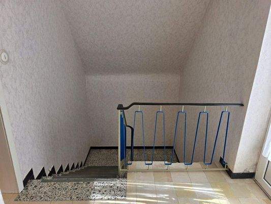 Treppenhaus oben.jpg