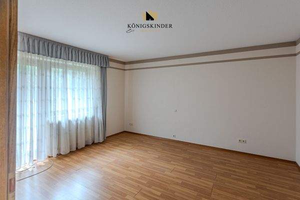 ...sowie ein Schlafzimmer....