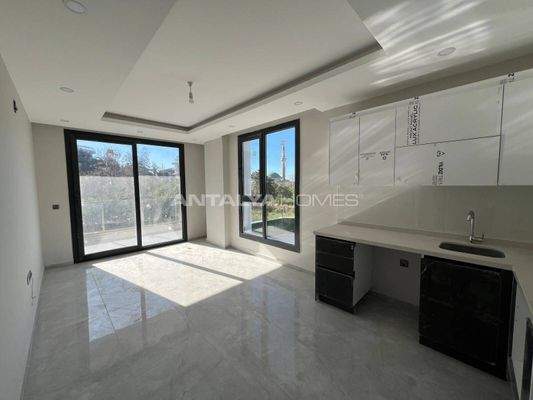 Elegant Properties 210 M from the Sea in Alanya