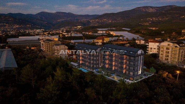 1 and 2-Bedroom Homes in a Complex with Rich Amenities in Alanya Oba