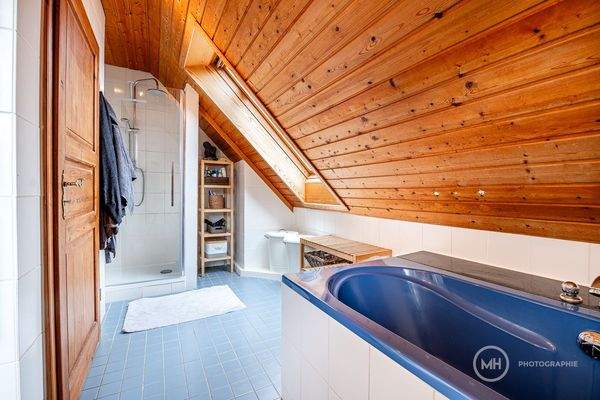 Dusch- und Wannenbad